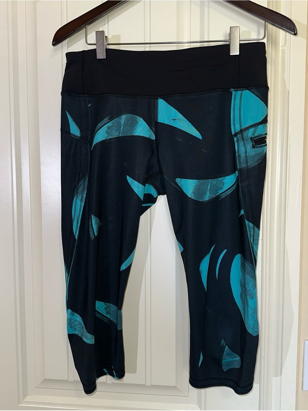 Lululemon Run Top Speed Crop Athletic Leggings Size 8